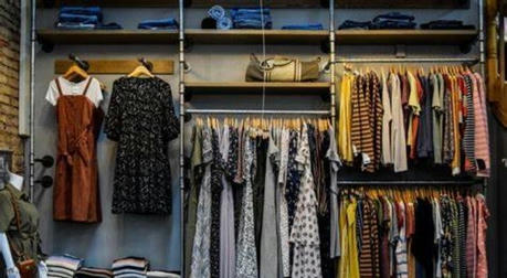 How to Build a Capsule Wardrobe for Seniors