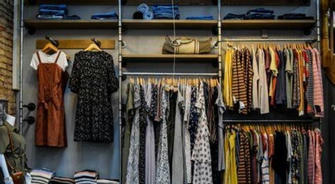 How to Build a Capsule Wardrobe for Seniors